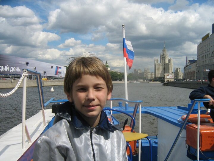 Славик на Москва реке