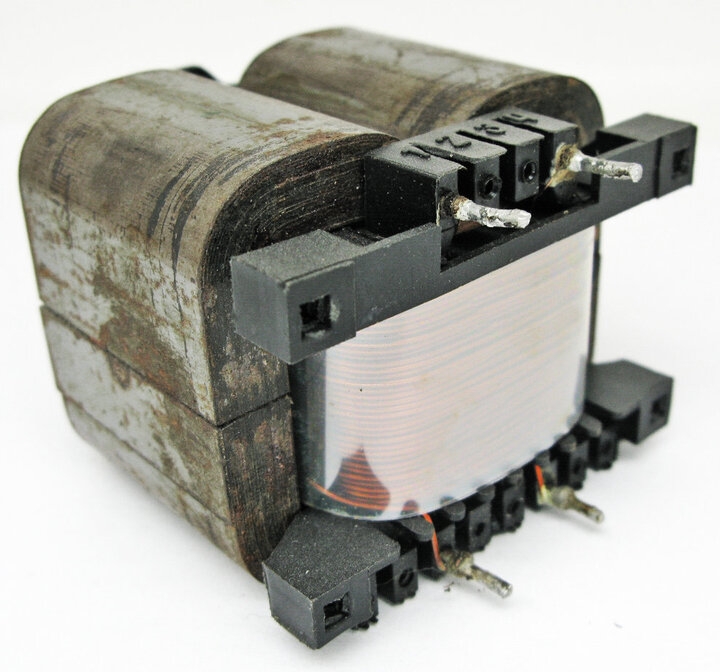 Трансформатор ТП-215-(18 Вт) – любые выходные параметры в пределах мощности типоразмера, частота сети 50, 400, 1000 Гц На данном типоразмере серийно изготавливается более 155 типономиналов Трансформатор питания ТП-215 (18 Вт) ГОСТ 14233-84(50,400,1000 Гц Трансформатор ТП-215-(18 Вт) – любые выходные параметры в пределах мощности типоразмера, частота сети 50, 400, 1000 Гц На данном типоразмере серийно изготавливается более 155 типономиналов Трансформатор питания ТП-215 (18 Вт) ГОСТ 14233-84(50,400,1000 Гц