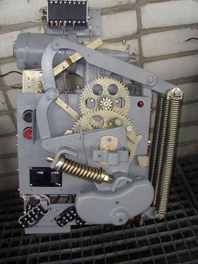 Продаю привод ПП-67К пружинный привод ПП-67 к масляным выключателям