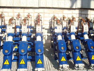 Продаю масляные выключатели ВМГ-10-630 для ячеек КСО