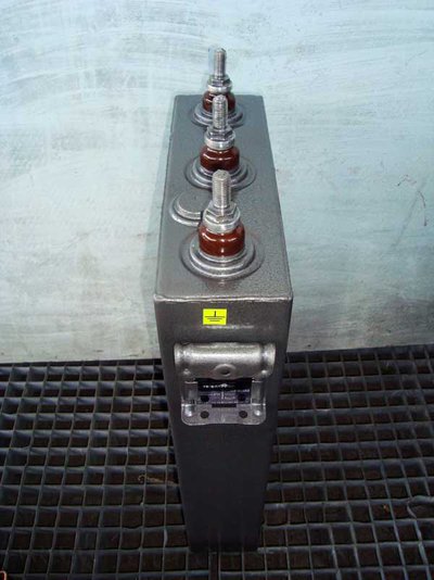 Продаю конденсаторы КС2-0,38-50 КЭ2-0,38-26