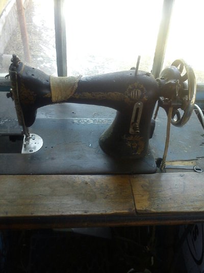 Продам швейные машинки зингер, на запчасти