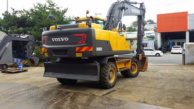 Экскаватор VOLVO EW205D