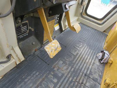 Минибульдозер MITSUBISHI BD2J 2001г кабина