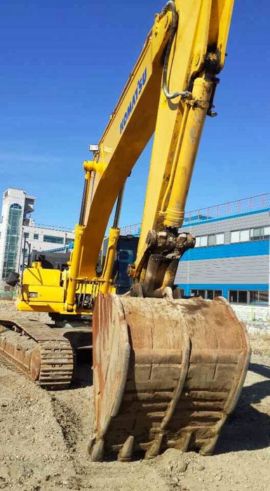 Экскаватор гусеничный KOMATSU PC450LC-8 2010г