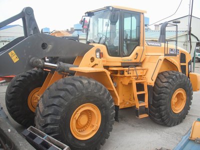 Погрузчик фронтальный VOLVO L220G 2011г