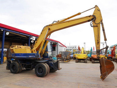 Экскаватор колесный KOMATSU PW200-1 1993г