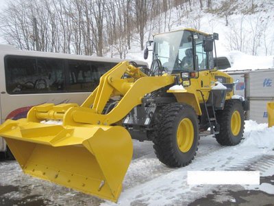 Погрузчик фронтальный KOMATSU WA200-6