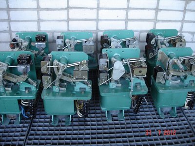 Продам приводы ПЭ 11, ПЭВ 11, ПЭВ 14 для масляных выключателей.