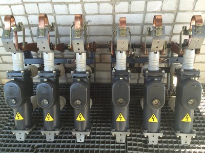 Продам выключатели ВПМ-10 Ток 630А, 1000А с приводами