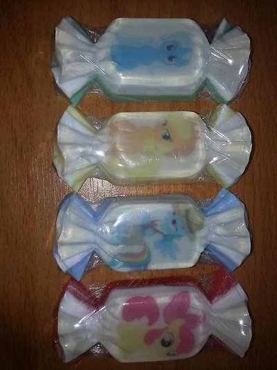 Детское мыло - конфетка с персонажами из мультиков.