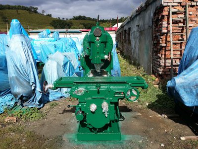 Станок вертикально фрезерный 6М12П продам, Владивосток.