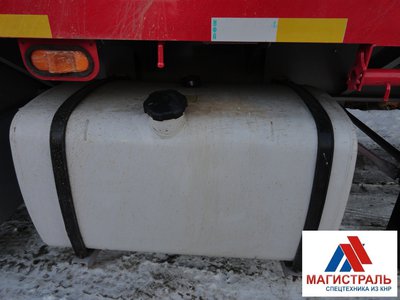 Бортовой полуприцеп (контейнеровоз,лесовоз,бензовоз) за 34000$, 2015г.в