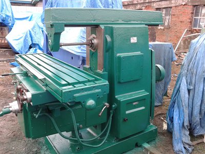 6Р83 фрезерный  станок  продам, Владивосток.