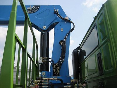 КМУ Dong Yang 1406 на шасси Daewoo