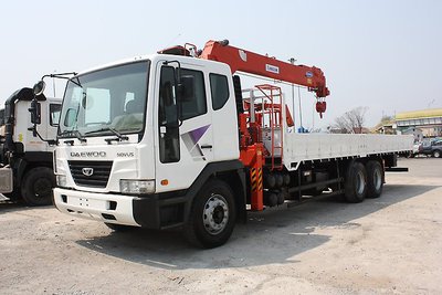 Daewoo Novus 6x4 Борт-кран 7т. Kanglim KS2056 во Владивостоке