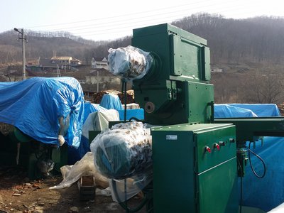  Универсально-фрезерный станок UF-3,5 продам, Владивосток.