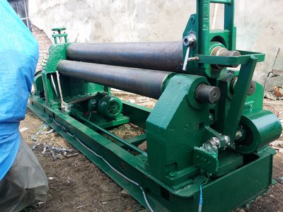  Вальцы И2220А 10Х2000 продам, Владивосток.