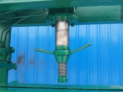  Пресс гидравлический гаражный продам, Владивосток.