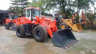 Фронтальный погрузчик SZM 933, 2016г.в.