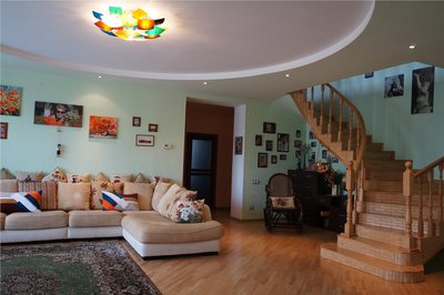 Хотите жить на Кубани? Просторный дом в пгт. Черноморском Северского района Краснодарского края, площадью 308 кв.м.