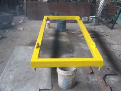 Металлические емкости, контейнеры, баки, траверсы, люльки, кабины