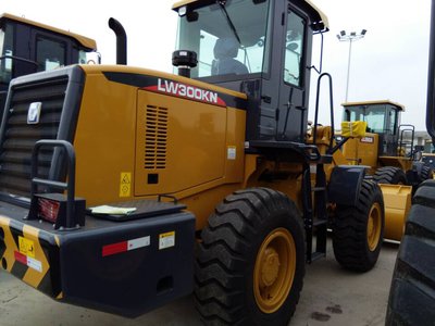 Фронтальный погрузчик XCMG LW300KN