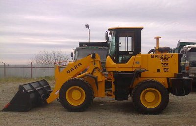 Погрузчик фронтальный GRIZZLY GR2R