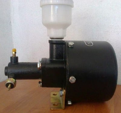 Главный тормозной цилиндр (ПГУ) погрузчик ZL30,ZL930,300L