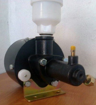 Главный тормозной цилиндр (ПГУ) погрузчик ZL30,ZL930,300L