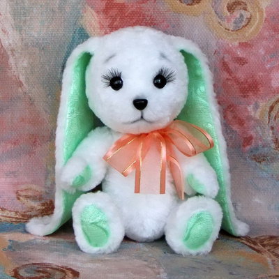 Сувенирная мягкая игрушка зайка Люся (заяц)