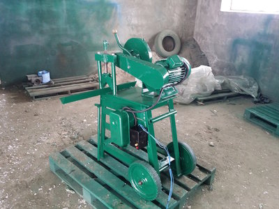 Отрезной передвижной станок продам, Владивосток