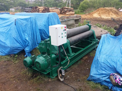  Вальцы УВ1800 12Х1800 продам, Владивосток.