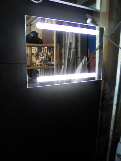 Зеркало с подсветкой от производителя