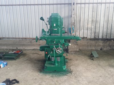 Вертикально фрезерный станок 6Р11 продам Владивосток.