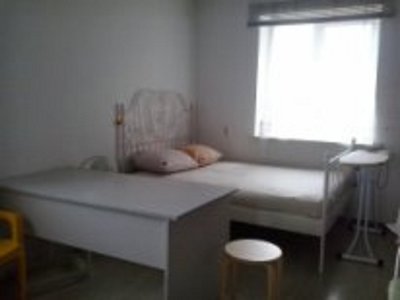 13000 включают все платежи. Сдаю квартиру. 34 метра плюс прихожая.