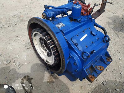 Гидравлический бу реверс-редуктор Z300-1