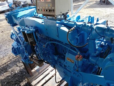 Судовой двигатель б/у Weichai WD615