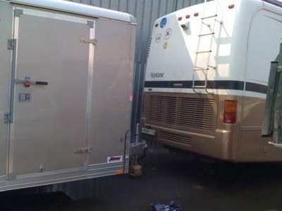 Роскошный Дом на колёсах + прицеп-гараж ! - Спешите !