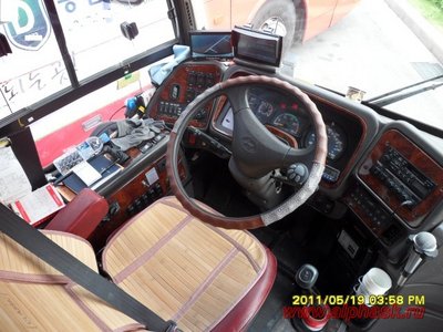 Туристический автобус Hyundai AeroExpress HI-CLASS красный 2008 год.