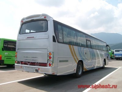 Корейский туристический автобус Daewoo BH120F новый.