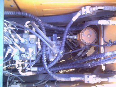 Продам экскаватор колесный Hyundai  Robex 140W год выпуска - 2010. 