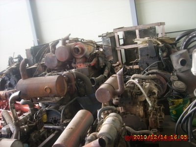 Контрактные запчасти на экскаваторы в наличии и подзаказ. 