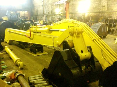 Удлинённая стрела, рукоять для экскаваторов Hitachi, Komatsu, Caterpillar, Hyundai, JCB, Volvo, Кранэкс и др.