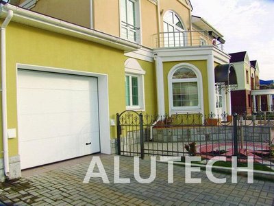 Ворота секционные подьемные , защитные рольставни, автоматические шлагбаумы.(ремонт)