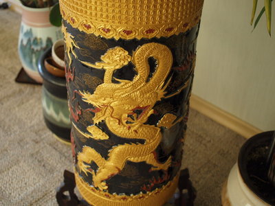 Распродажа в связи с отъедом- посуда,картины,обувь,одежда,сувениры,мебель ,горка ,проектор,цветы пр - звоните