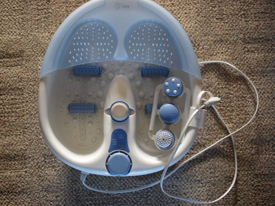 Распродажа в связи с отъедом- посуда,картины,обувь,одежда,сувениры,мебель ,горка ,проектор,цветы пр - звоните