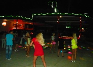 Жилье в Крыму недорого, на берегу Черного моря (90 метров), от 60 грн в частном пансионате