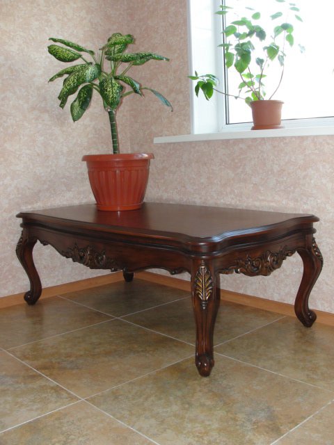 Срочно продам журнальный стол!