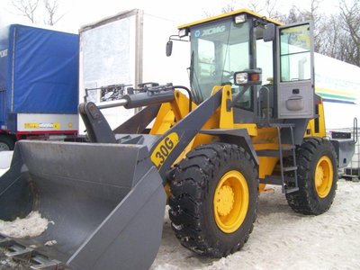 Фронтальный погрузчик XCMG ZL30G 